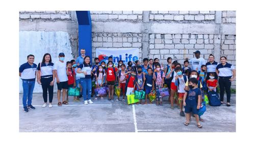 Insular Life Cebu conducts outreach activities